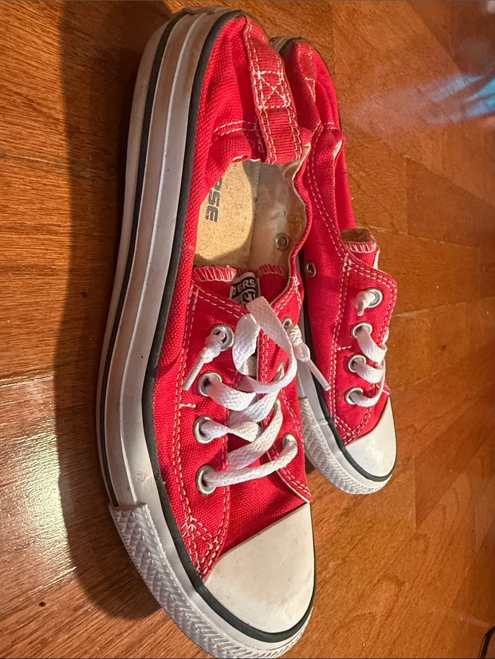 Converse Red Low-Top Canvas Sneakers with White Laces - Picture 5 of 7